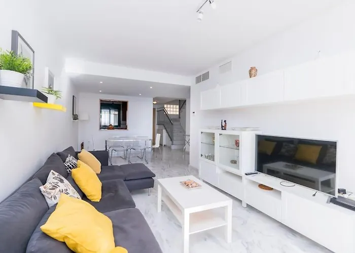 4 Bed Duplex With Stunning Sea Views